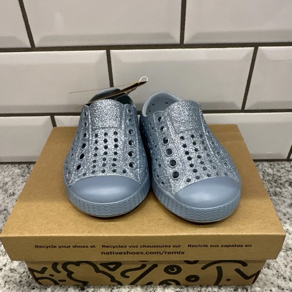 Girl‎ Native Jefferson GlitterAir bling Light Blue  4 C4 Water Sun Sugarlite New